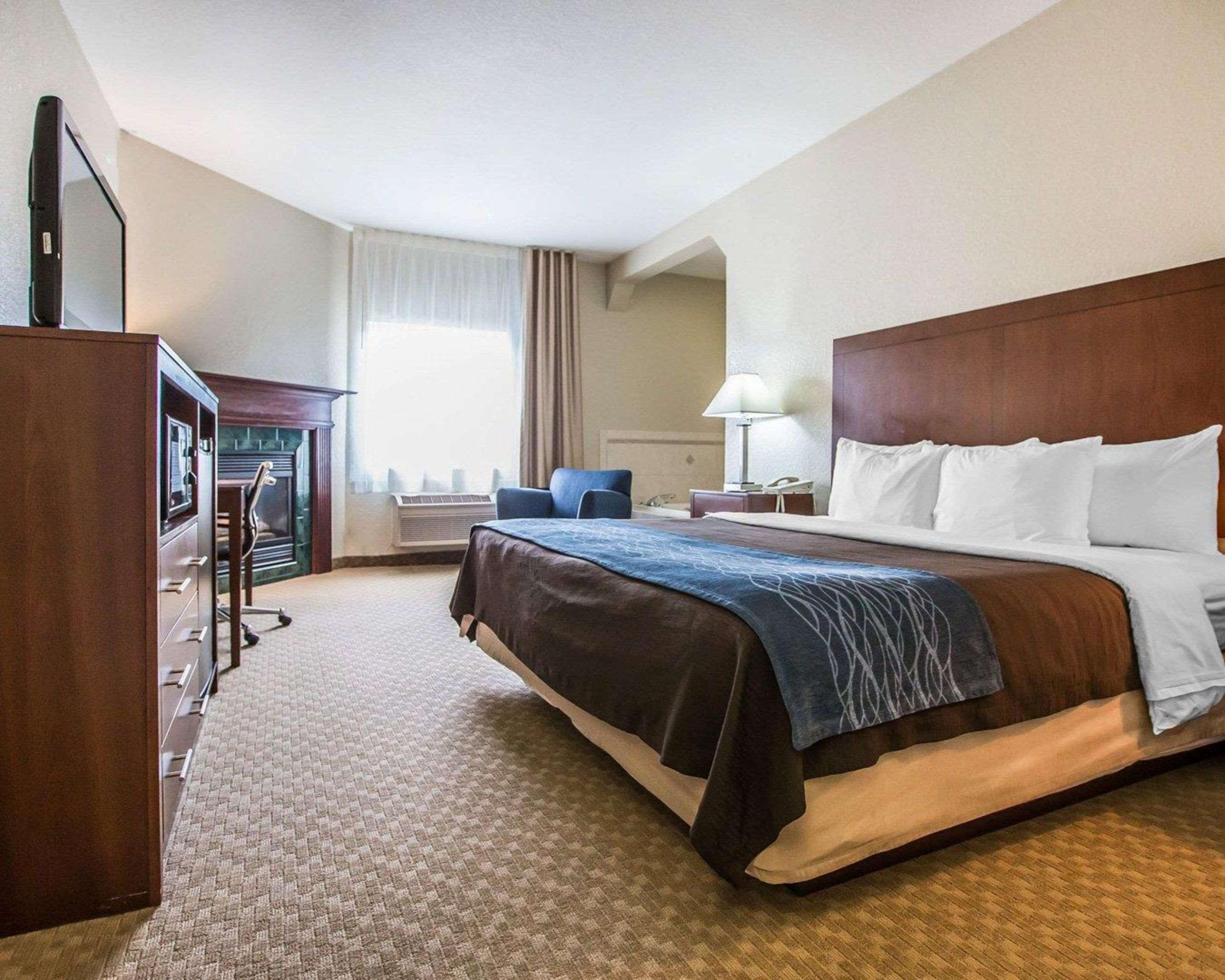 Quality Inn & Suites Dixon Near I-88 Luaran gambar