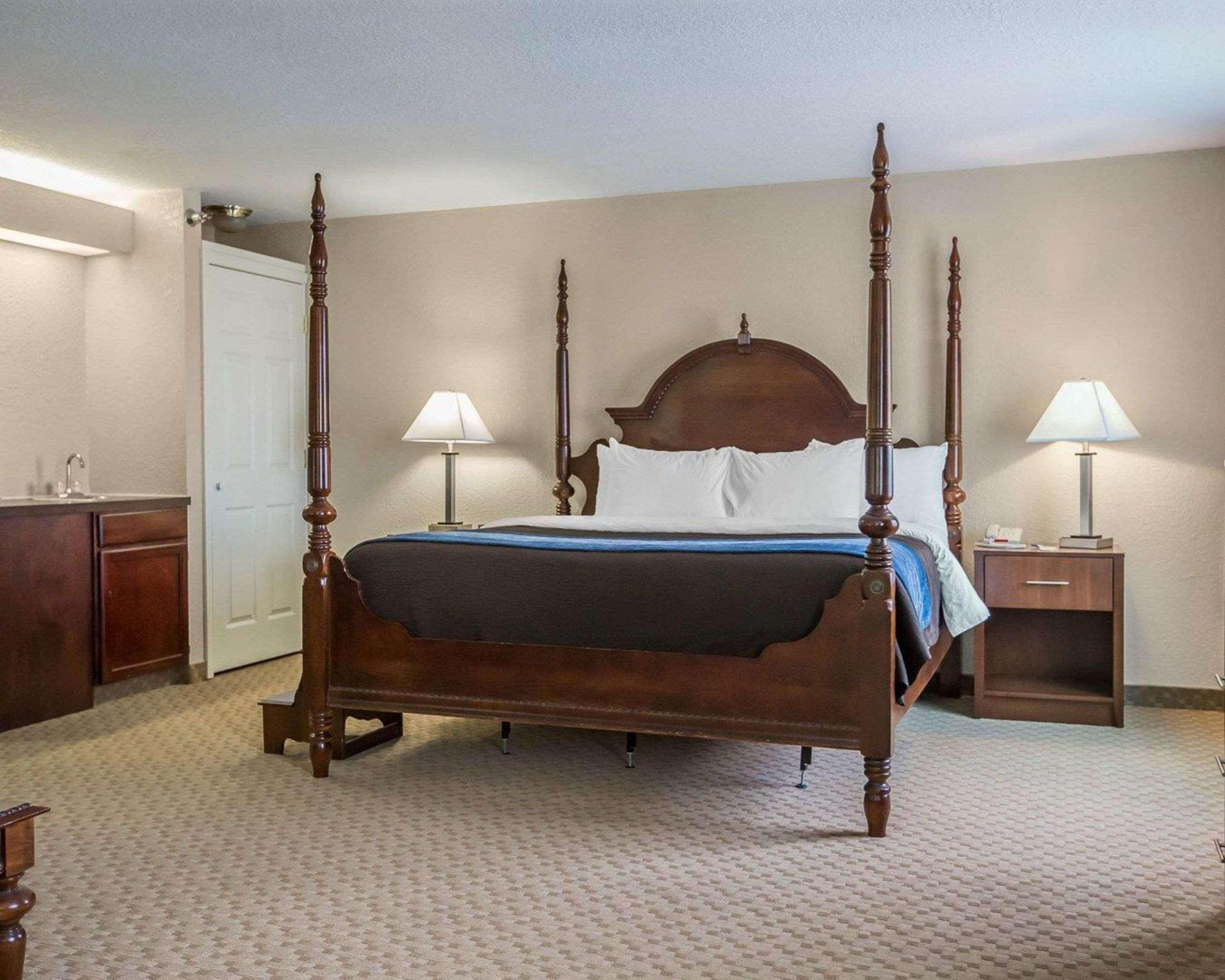 Quality Inn & Suites Dixon Near I-88 Luaran gambar