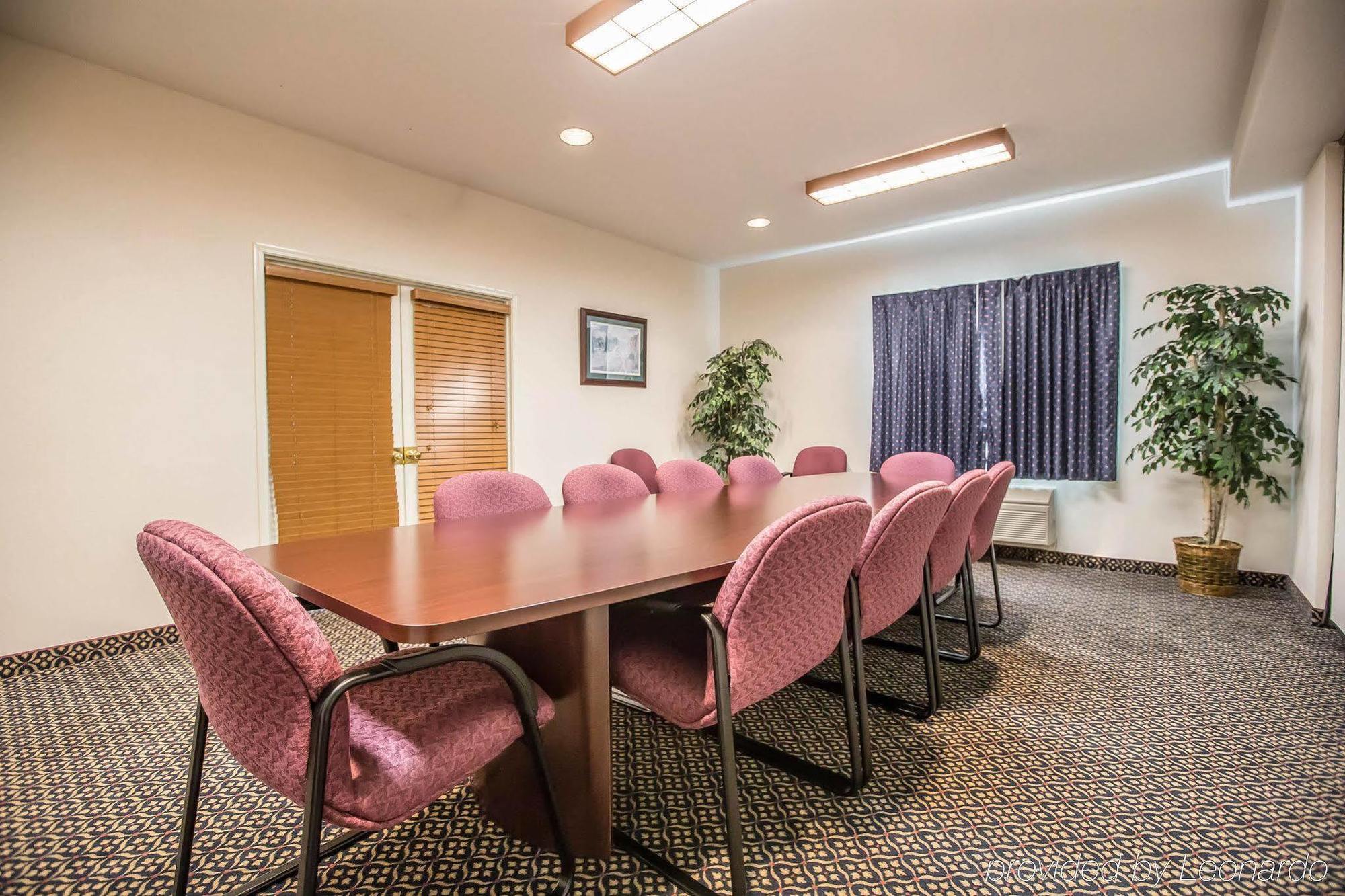 Quality Inn & Suites Dixon Near I-88 Luaran gambar