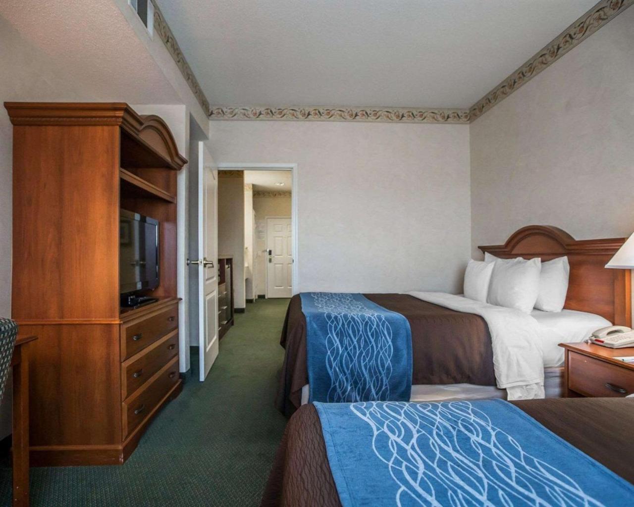 Quality Inn & Suites Dixon Near I-88 Luaran gambar